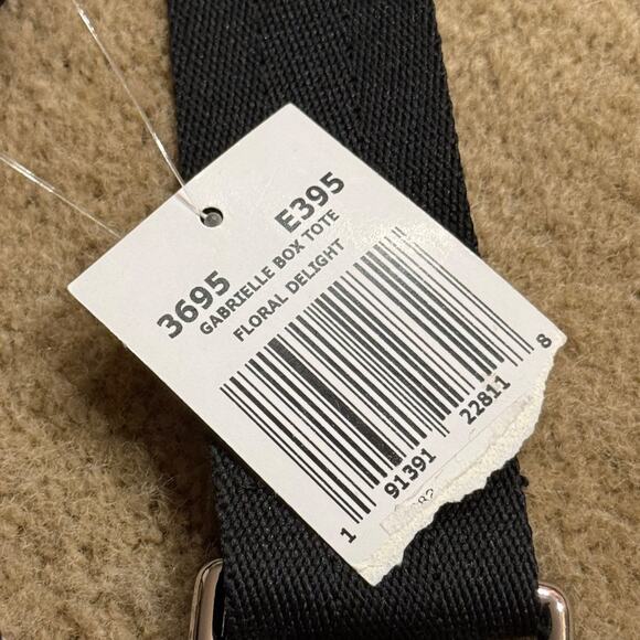 NWT LeSportsac Gabrielle Box Tote, Floral Delight Suitcase Sleeve Adj Strap - Picture 7 of 14